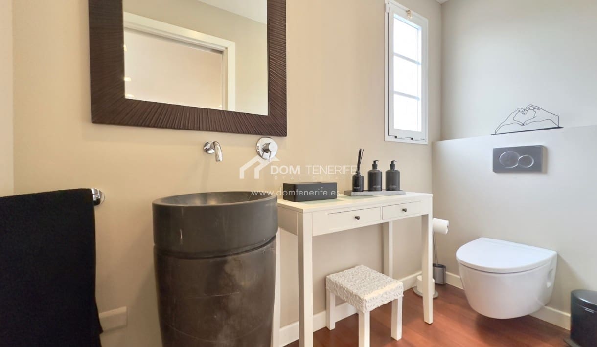 3 soveværelse Villa til salg i Adeje med swimmingpool garage - € 1.490.000 (Ref: 8408505)