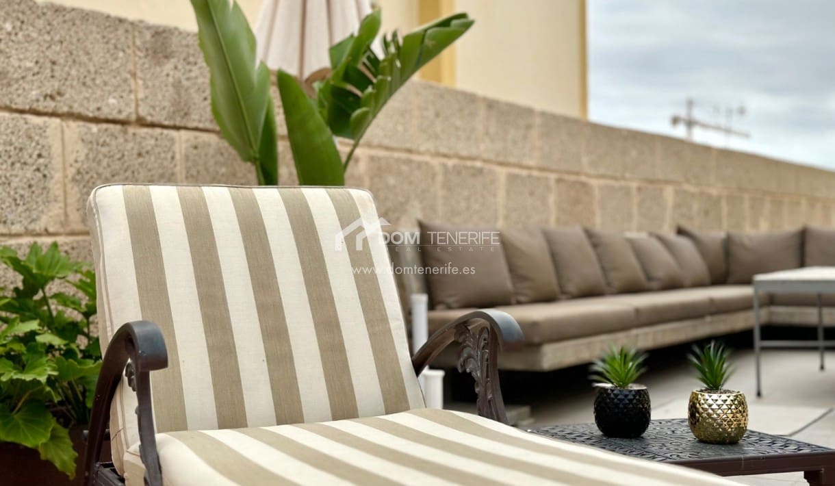 3 soveværelse Villa til salg i Adeje med swimmingpool garage - € 1.490.000 (Ref: 8408505)