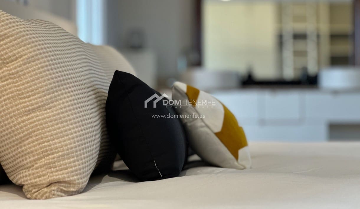 3 soveværelse Villa til salg i Adeje med swimmingpool garage - € 1.490.000 (Ref: 8408505)