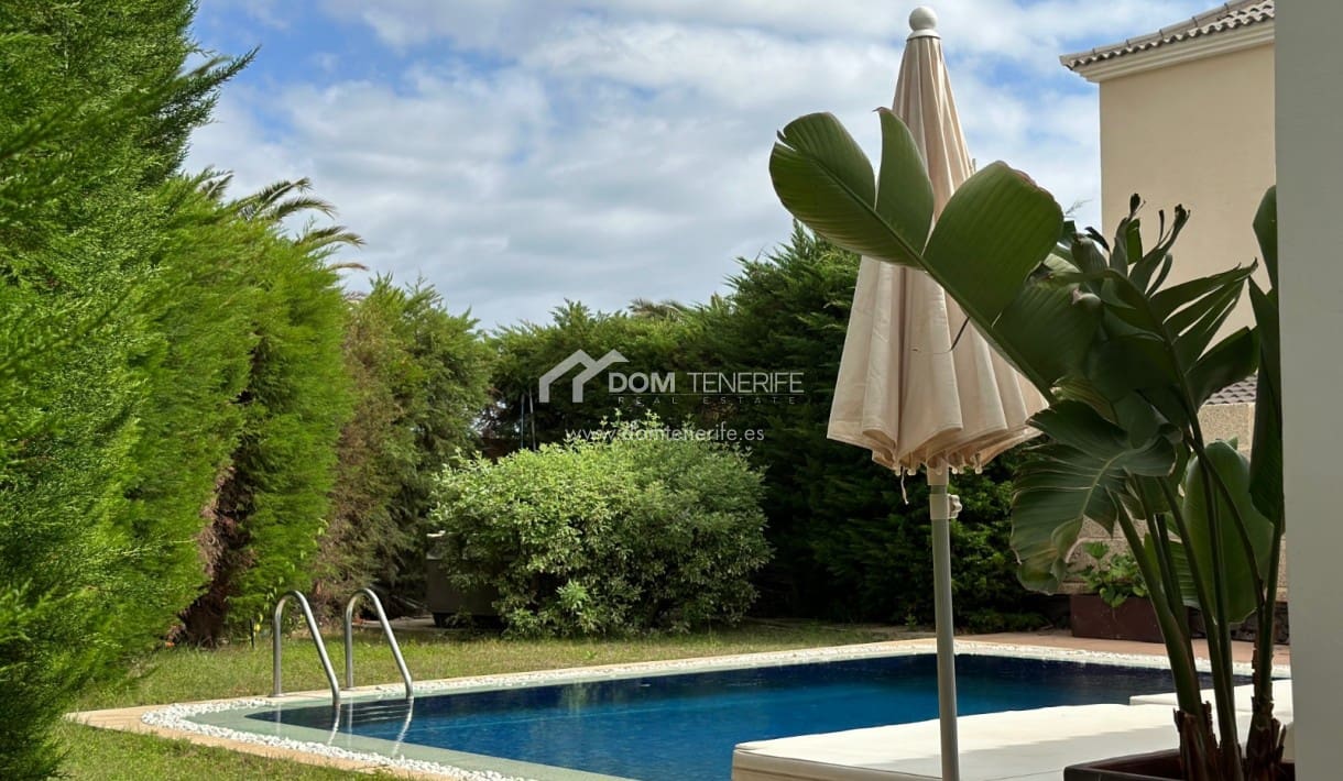 3 soveværelse Villa til salg i Adeje med swimmingpool garage - € 1.490.000 (Ref: 8408505)