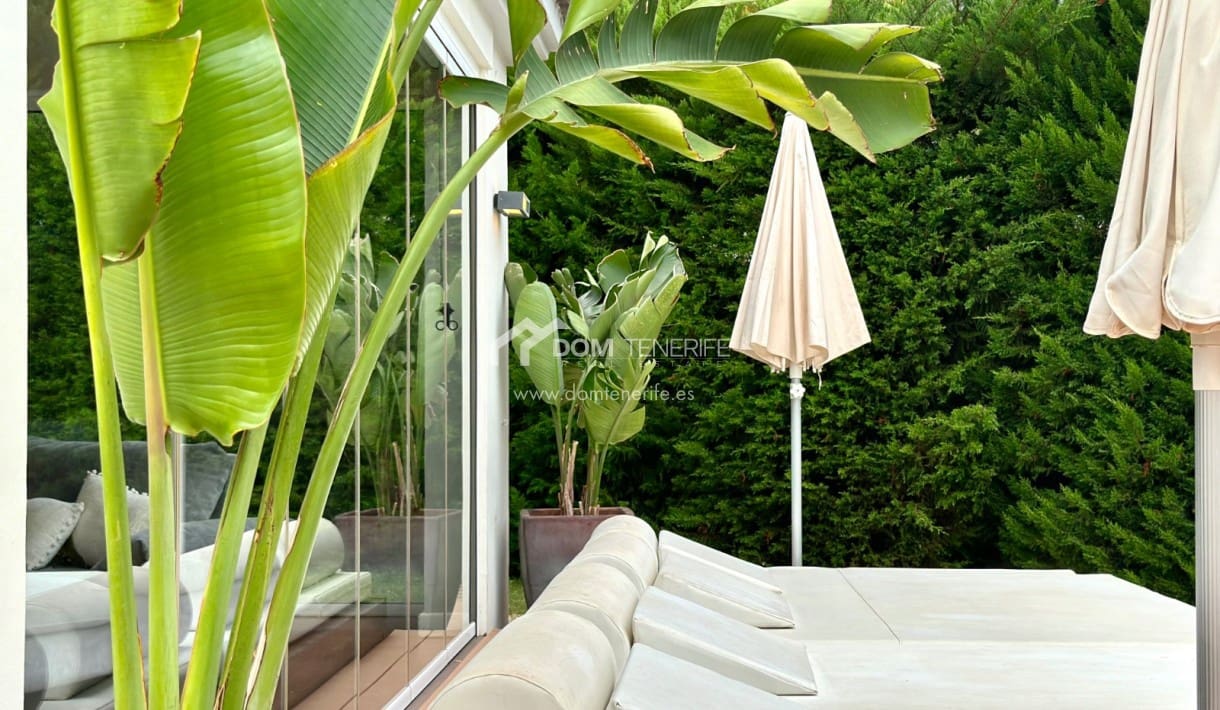 3 soveværelse Villa til salg i Adeje med swimmingpool garage - € 1.490.000 (Ref: 8408505)