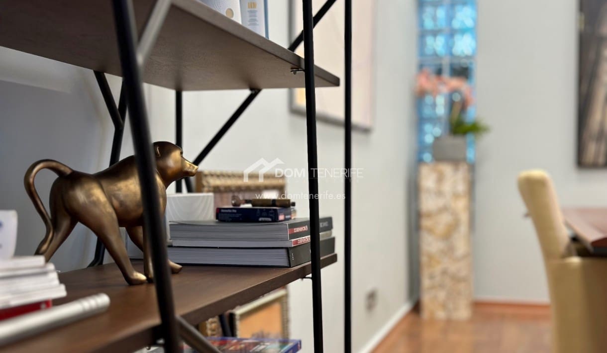 2 soverom Kommersiell til leie i Playa del Duque - € 1 500 (Ref: 8459186)