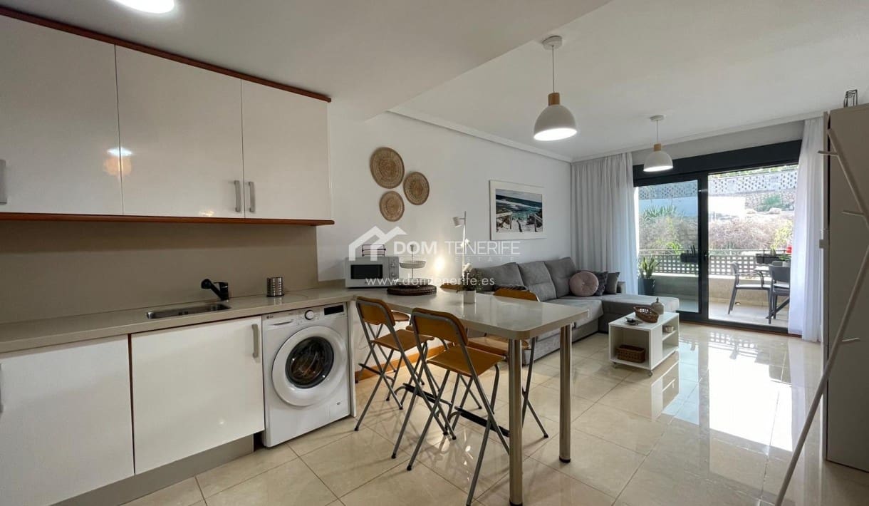 1 slaapkamer Appartement te huur in Playa Paraiso met zwembad - € 1.250 (Ref: 8482417)