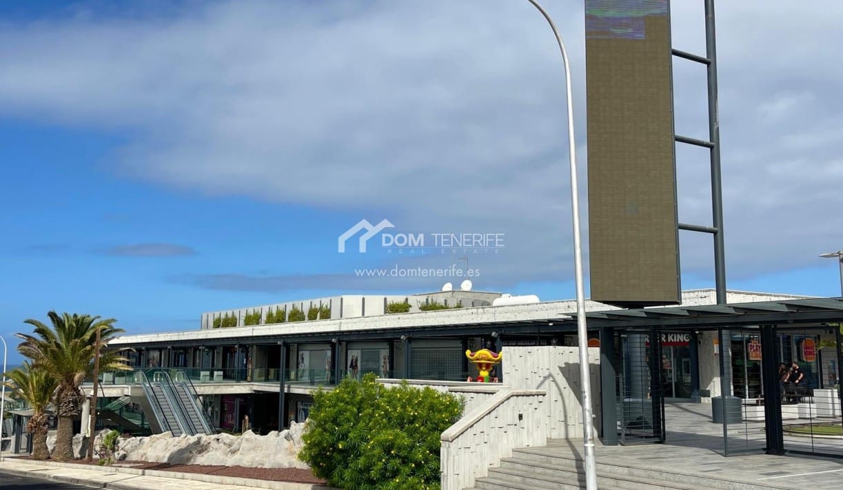 1 slaapkamer Appartement te huur in Playa Paraiso met zwembad - € 1.250 (Ref: 8482417)