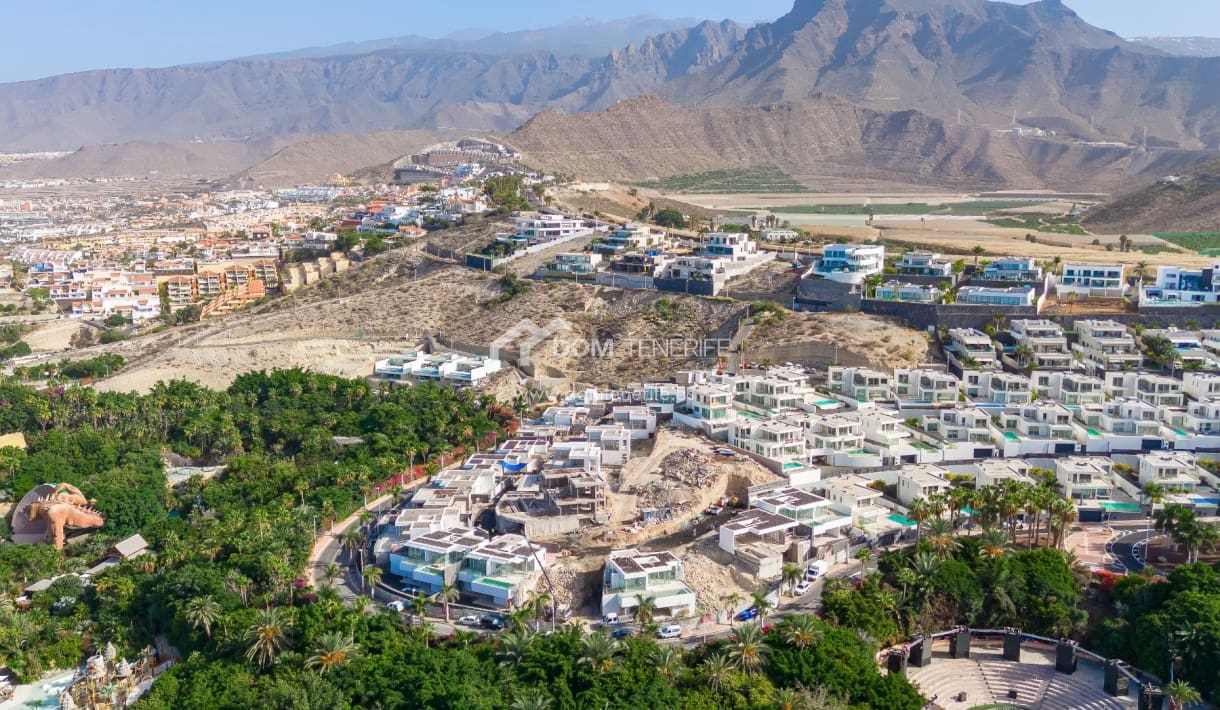 3 chambre Villa/Maison à vendre à Costa Adeje avec piscine garage - 2 700 000 € (Ref: 8623192)