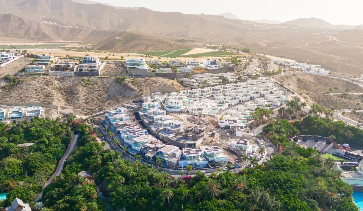 3 soveværelse Villa til salg i Costa Adeje med swimmingpool garage - € 2.700.000 (Ref: 8623193)