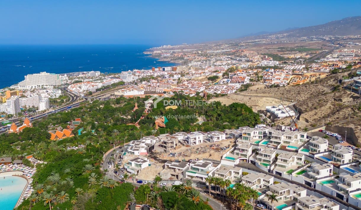 3 soveværelse Villa til salg i Costa Adeje med swimmingpool garage - € 2.700.000 (Ref: 8623193)