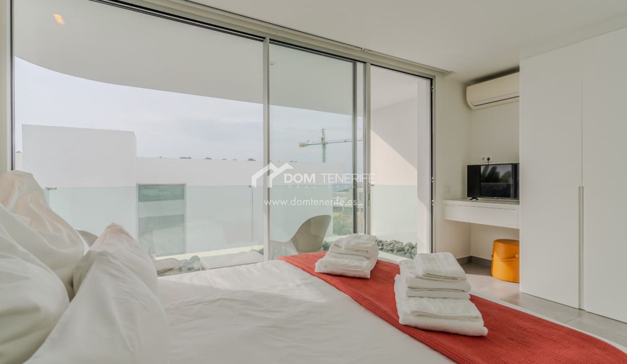 4 soveværelse Villa til salg i Callao Salvaje med swimmingpool garage - € 1.650.000 (Ref: 8647271)