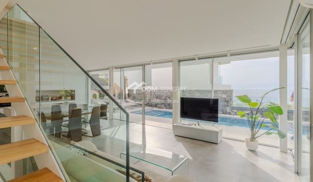 4 bedroom Villa for sale in Callao Salvaje, Adeje with pool garage - € 1,650,000 (Ref: 8647271)