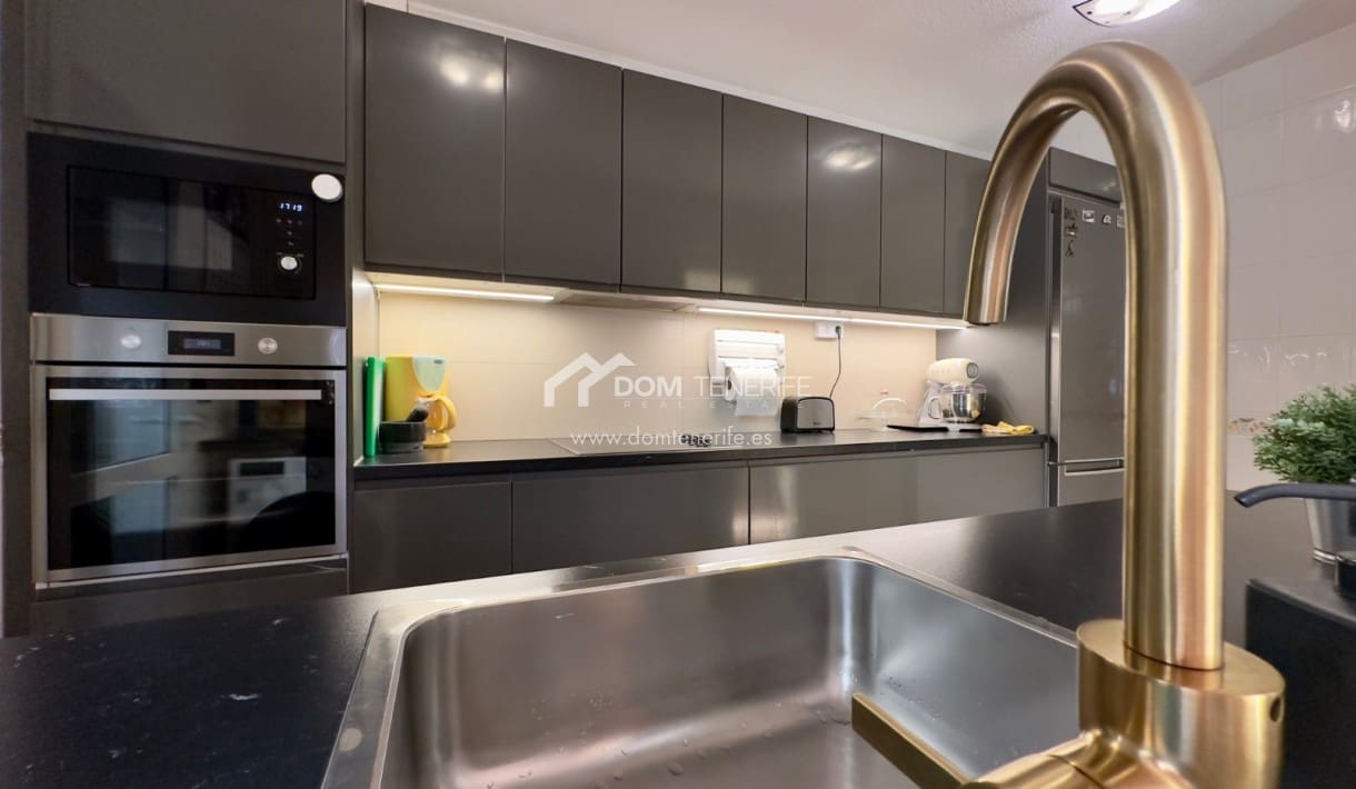 3 bedroom Townhouse for sale in Roque del Conde with pool garage - € 580,000 (Ref: 8653502)