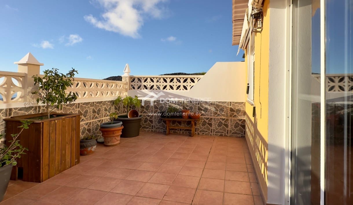 3 bedroom Townhouse for sale in Roque del Conde with pool garage - € 580,000 (Ref: 8653502)