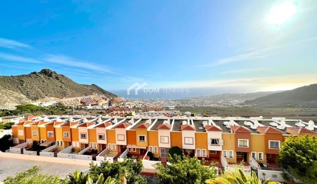 3 bedroom Townhouse for sale in Roque del Conde, Adeje with pool garage - € 580,000 (Ref: 8653502)