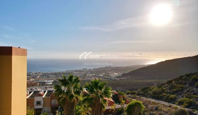 3 bedroom Townhouse for sale in Roque del Conde, Adeje with pool garage - € 580,000 (Ref: 8653502)