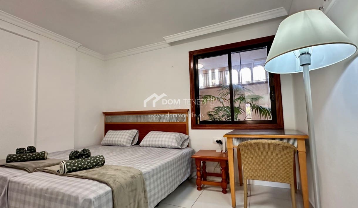 1 soveværelse Lejlighed til salg i Playa de las Americas med swimmingpool - € 385.000 (Ref: 8734760)