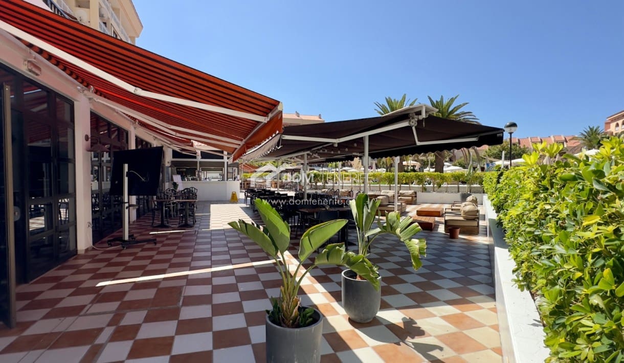 1 soveværelse Lejlighed til salg i Playa de las Americas med swimmingpool - € 385.000 (Ref: 8734760)