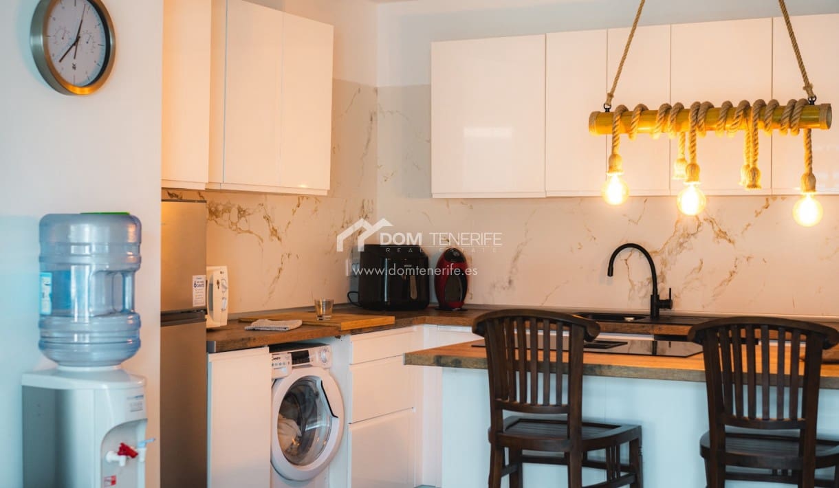 3 soveværelse Byhus til salg i Roque del Conde med swimmingpool garage - € 790.000 (Ref: 8736062)