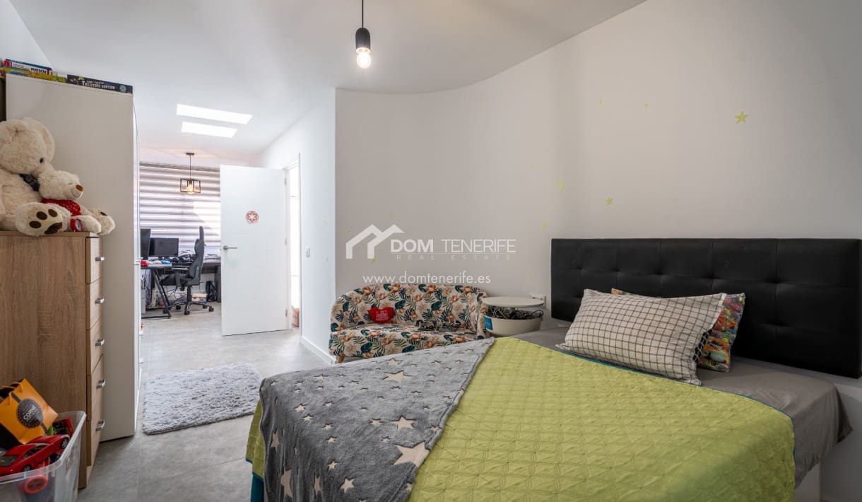 3 soveværelse Byhus til salg i Roque del Conde med swimmingpool garage - € 790.000 (Ref: 8736062)