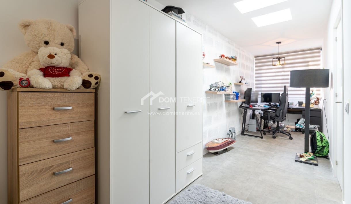 3 soveværelse Byhus til salg i Roque del Conde med swimmingpool garage - € 790.000 (Ref: 8736062)