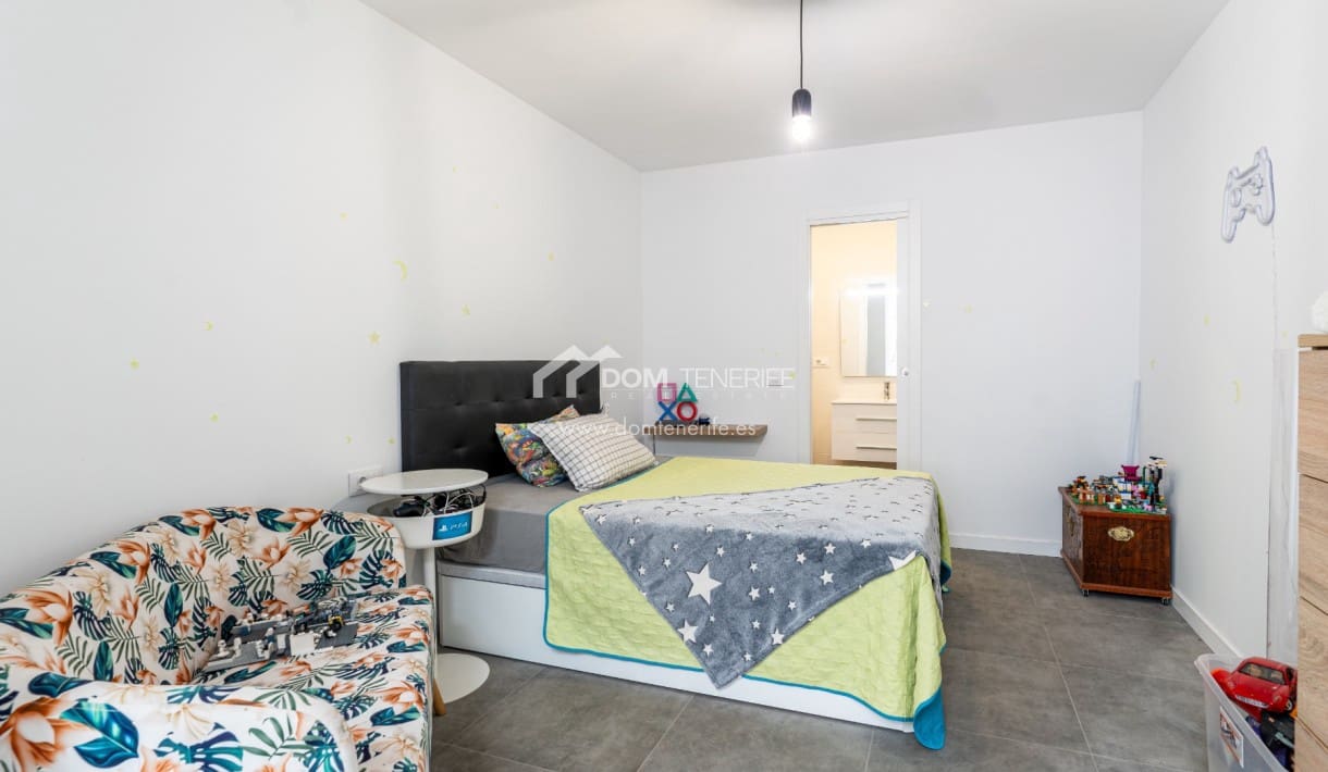 3 soveværelse Byhus til salg i Roque del Conde med swimmingpool garage - € 790.000 (Ref: 8736062)