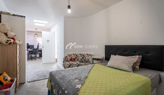 3 soveværelse Byhus til salg i Roque del Conde, Adeje med swimmingpool garage - € 790.000 (Ref: 8736062)