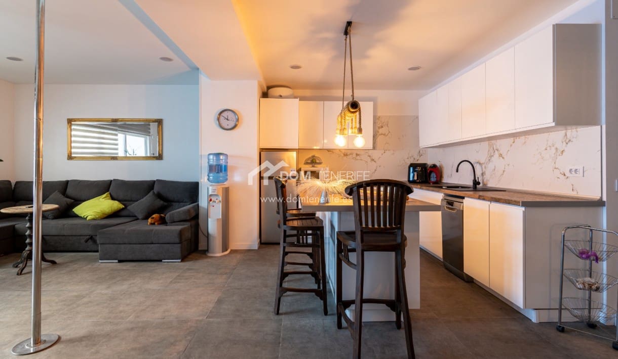 3 soveværelse Byhus til salg i Roque del Conde med swimmingpool garage - € 790.000 (Ref: 8736062)