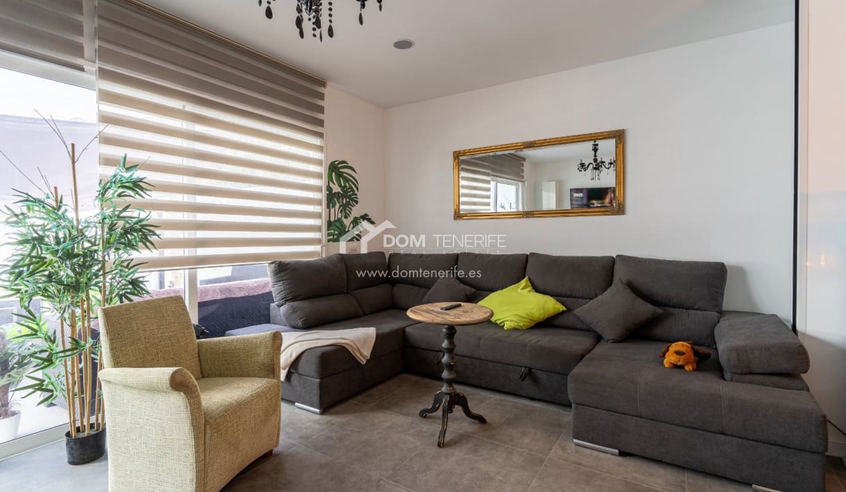 3 soveværelse Byhus til salg i Roque del Conde med swimmingpool garage - € 790.000 (Ref: 8736062)