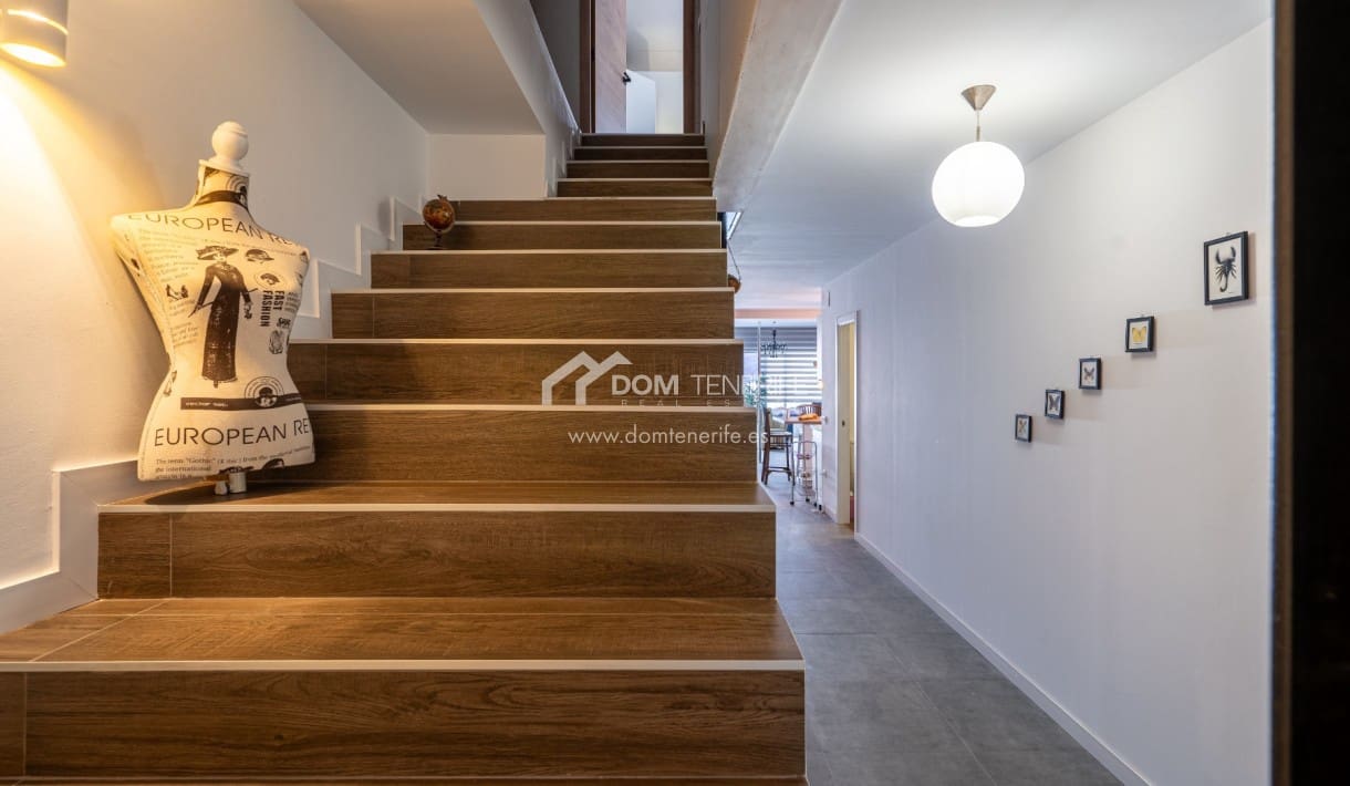 3 soveværelse Byhus til salg i Roque del Conde med swimmingpool garage - € 790.000 (Ref: 8736062)