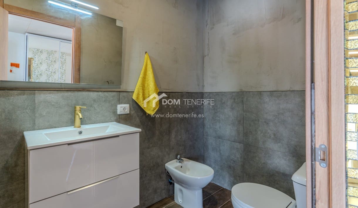 3 soveværelse Byhus til salg i Roque del Conde med swimmingpool garage - € 790.000 (Ref: 8736062)