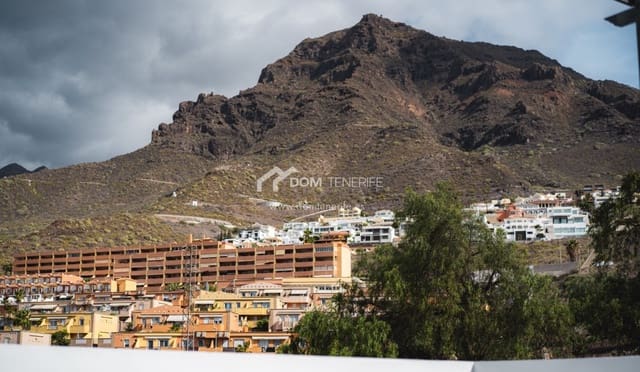 3 soveværelse Byhus til salg i Roque del Conde, Adeje med swimmingpool garage - € 790.000 (Ref: 8736062)