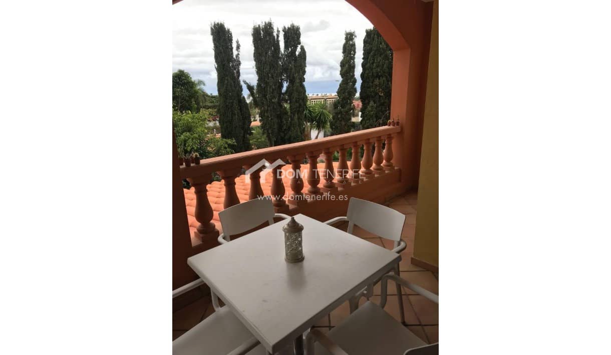 3 soveværelse Lejlighed til salg i Playa del Duque med swimmingpool - € 525.000 (Ref: 8759144)