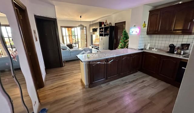 3 chambre Appartement à vendre à Playa del Duque, Adeje avec piscine - 525 000 € (Ref: 8759144)