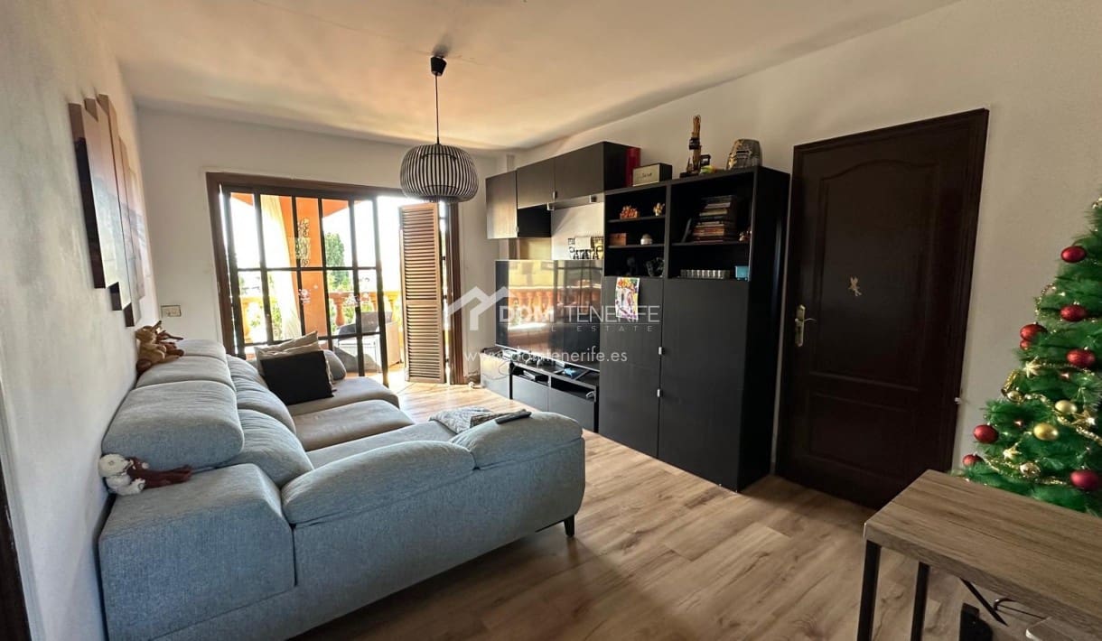 3 soveværelse Lejlighed til salg i Playa del Duque med swimmingpool - € 525.000 (Ref: 8759144)