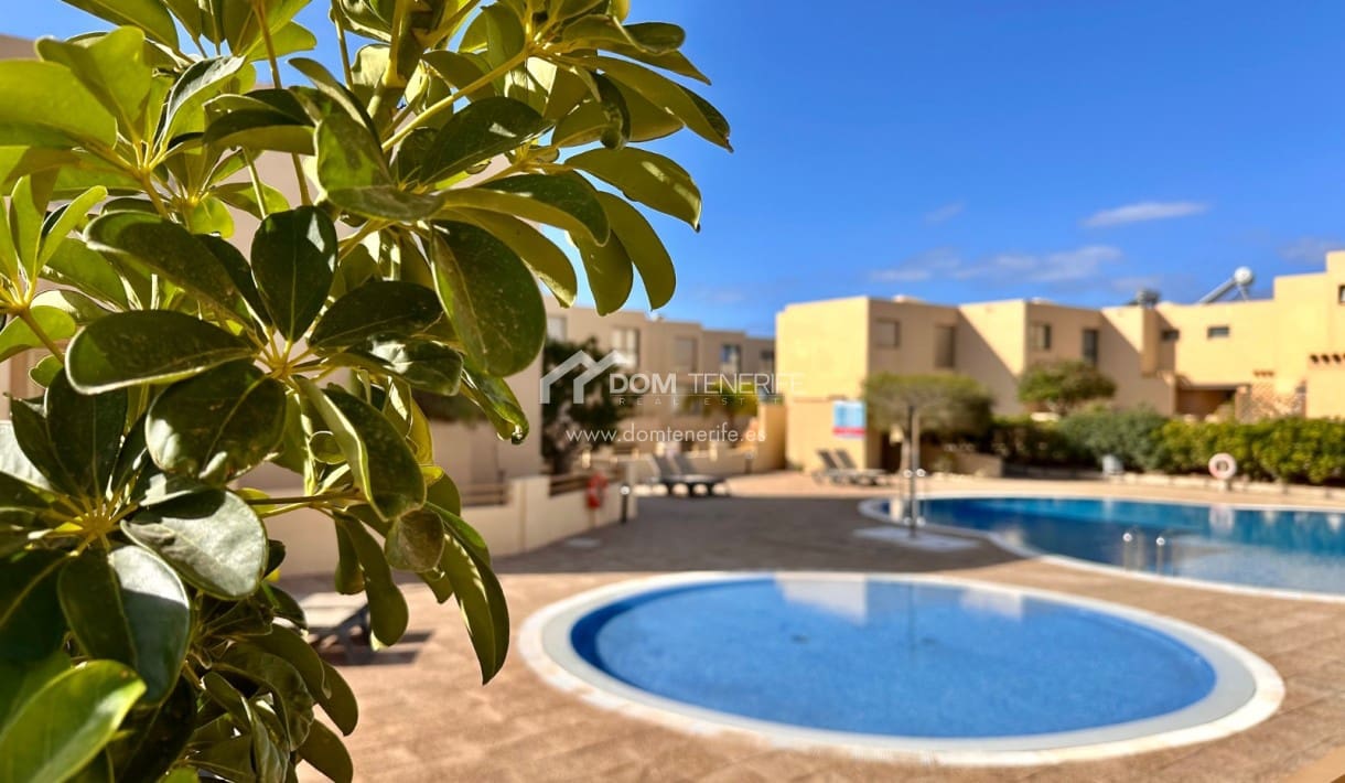 2 soveværelse Byhus til salg i La Tejita med swimmingpool - € 390.000 (Ref: 8788061)