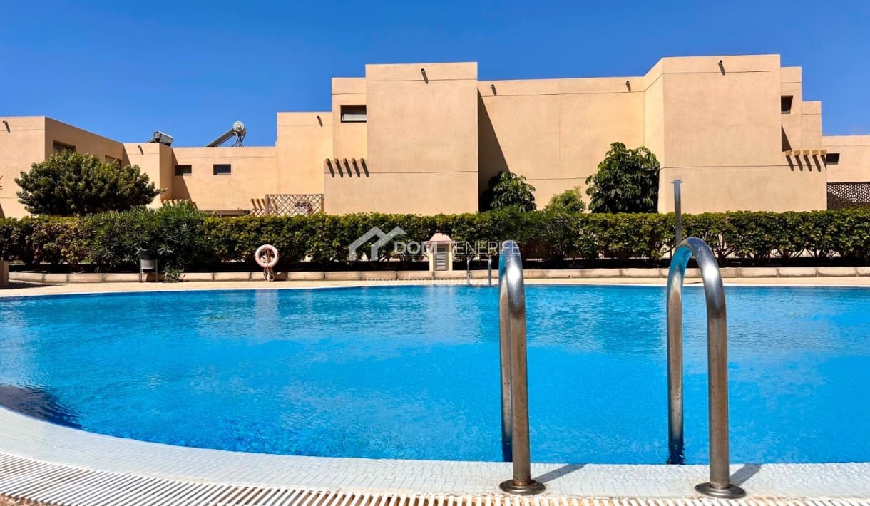 2 soveværelse Byhus til salg i La Tejita med swimmingpool - € 390.000 (Ref: 8788061)