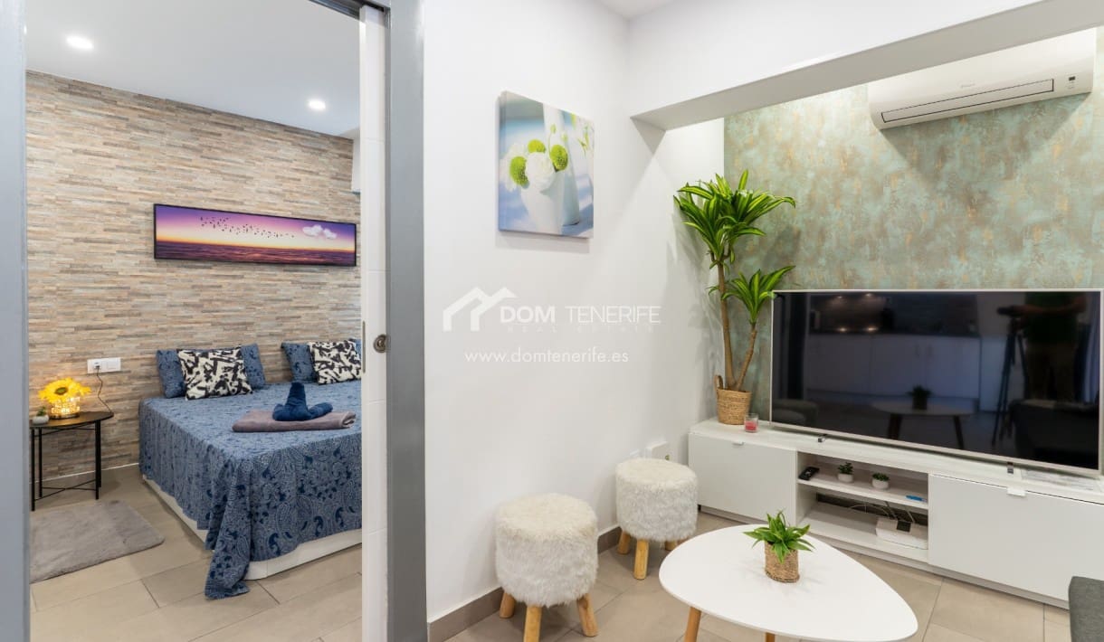 1 makuuhuone Huoneisto myytävänä paikassa Playa de las Americas - 300 000 € (Ref: 8873208)