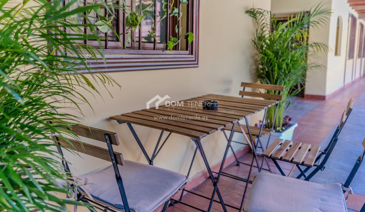 1 makuuhuone Huoneisto myytävänä paikassa Playa de las Americas - 300 000 € (Ref: 8873208)