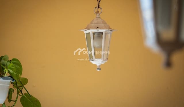 1 soveværelse Lejlighed til salg i Playa de las Americas, Arona - € 300.000 (Ref: 8873209)