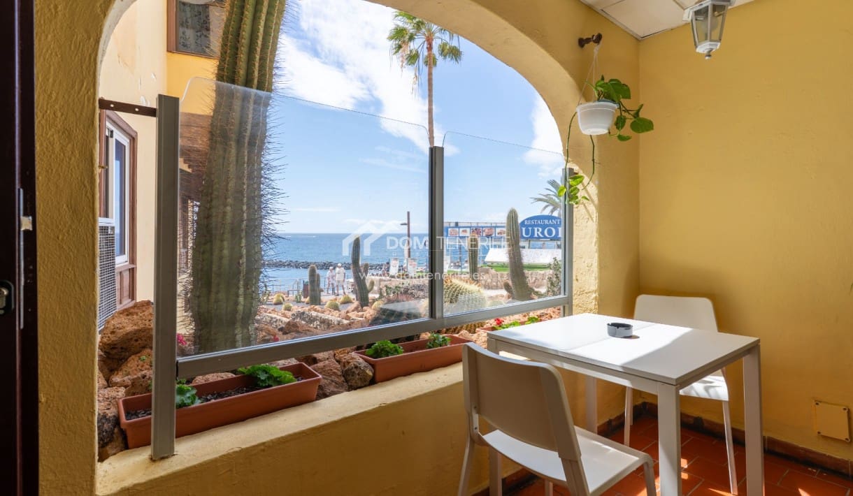 1 bedroom Apartment for sale in Playa de las Americas - € 300,000 (Ref: 8873209)