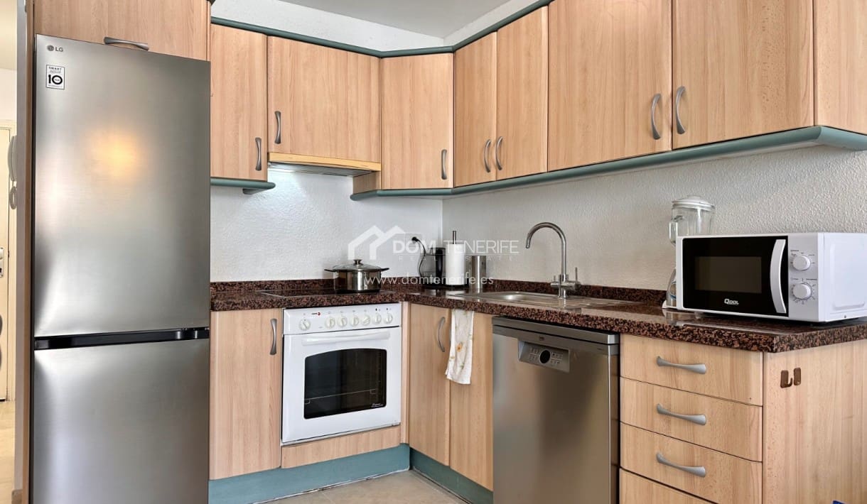 2 soveværelse Bungalow til leje i El Madronal med swimmingpool - € 1.300 (Ref: 8882180)