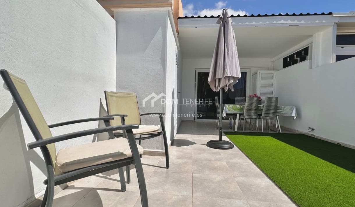 2 soveværelse Bungalow til leje i El Madronal med swimmingpool - € 1.300 (Ref: 8882180)