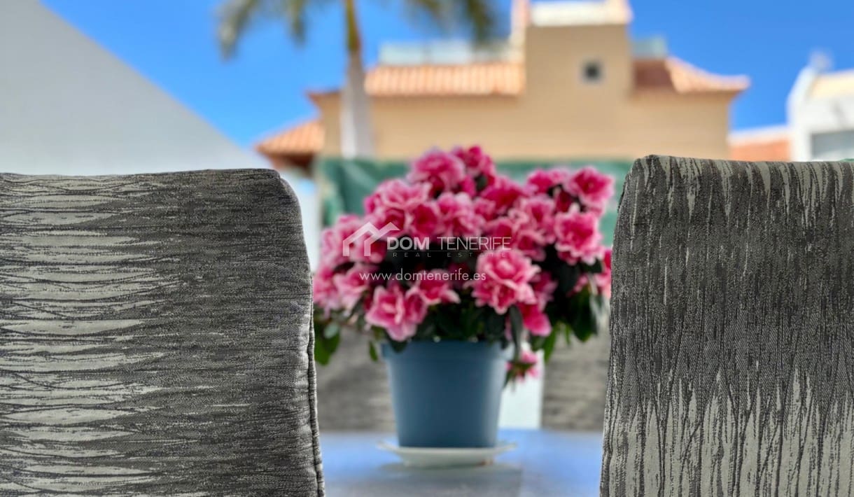 2 soveværelse Bungalow til leje i El Madronal med swimmingpool - € 1.300 (Ref: 8882180)