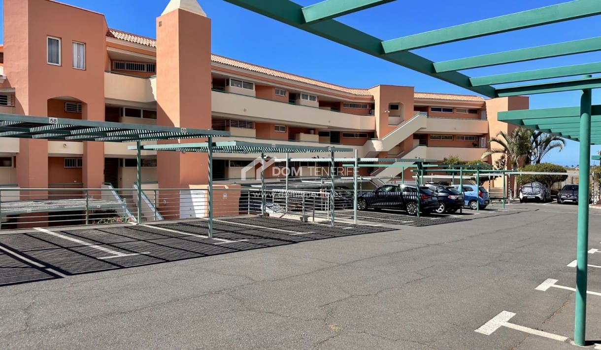 2 soveværelse Bungalow til leje i El Madronal med swimmingpool - € 1.300 (Ref: 8882180)