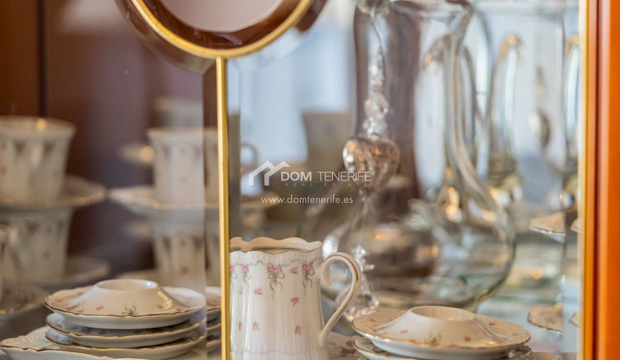 1 bedroom Apartment for sale in Los Cristianos with pool - € 310,000 (Ref: 8983404)