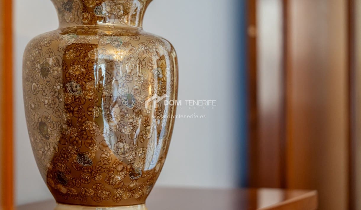 1 bedroom Apartment for sale in Los Cristianos with pool - € 310,000 (Ref: 8983404)