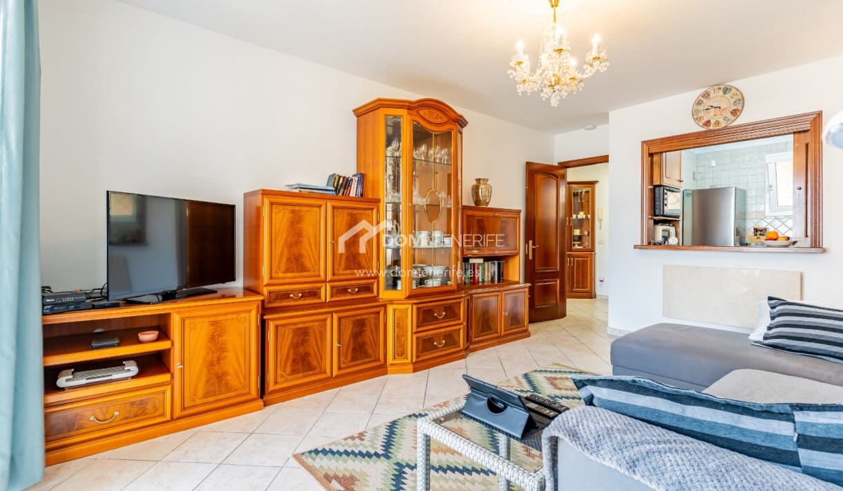 1 bedroom Apartment for sale in Los Cristianos with pool - € 310,000 (Ref: 8983404)