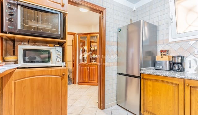 1 soveværelse Lejlighed til salg i Los Cristianos, Arona med swimmingpool - € 310.000 (Ref: 8983404)