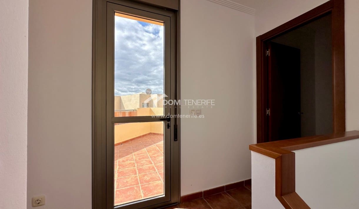 3 soveværelse Byhus til salg i La Tejita med swimmingpool - € 429.000 (Ref: 9006490)