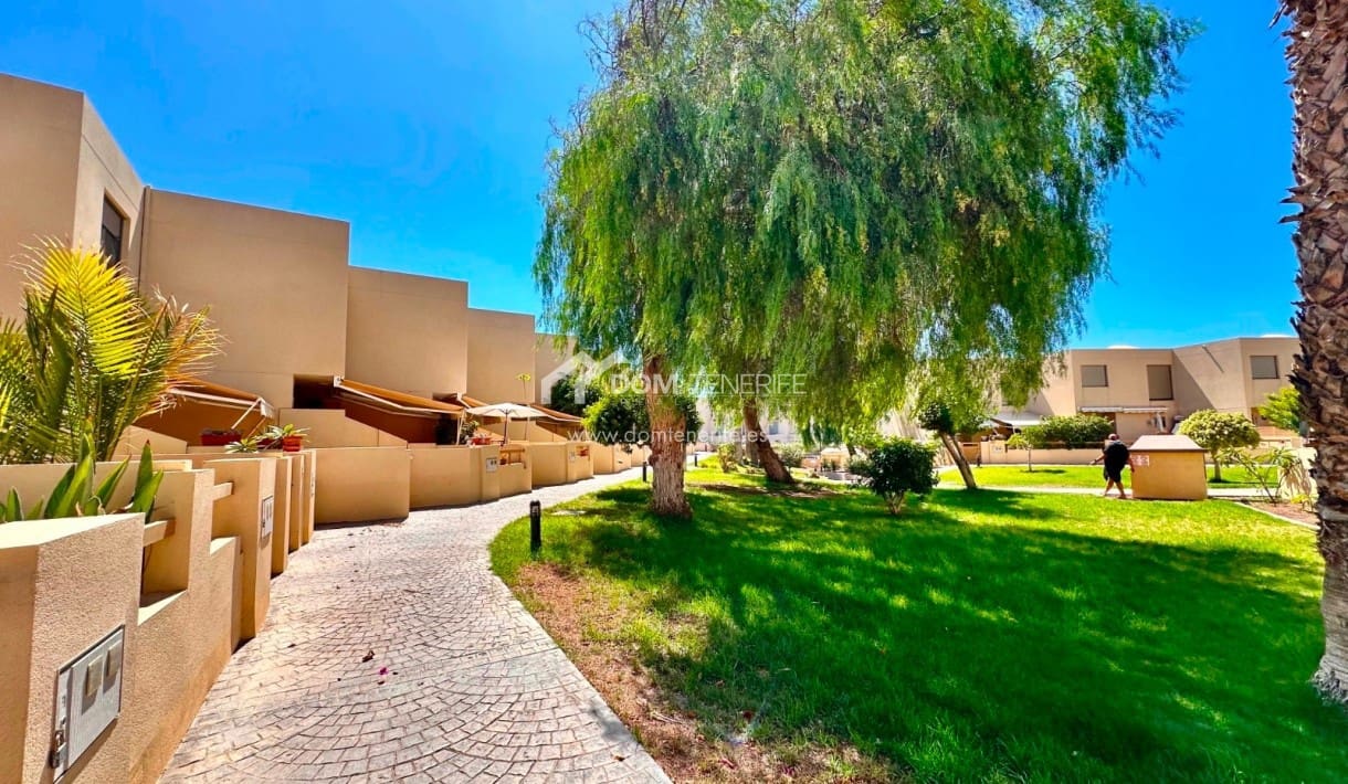 3 soveværelse Byhus til salg i La Tejita med swimmingpool - € 429.000 (Ref: 9006490)