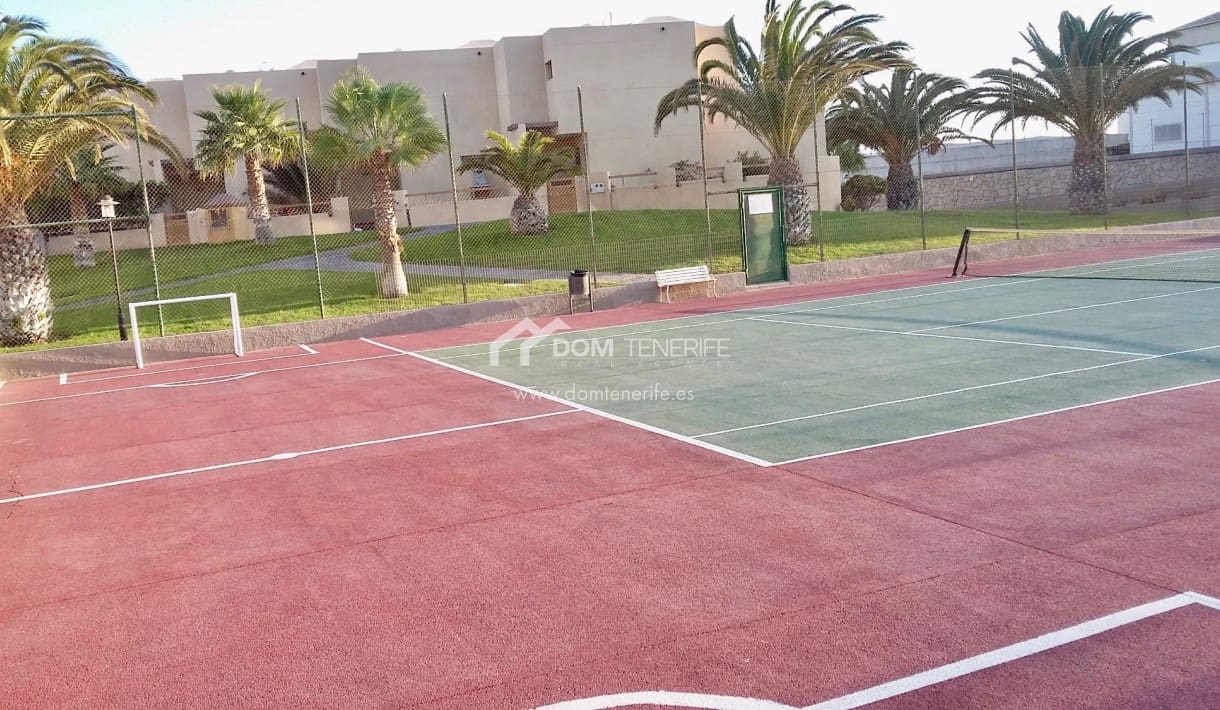 3 soveværelse Byhus til salg i La Tejita med swimmingpool - € 429.000 (Ref: 9006490)