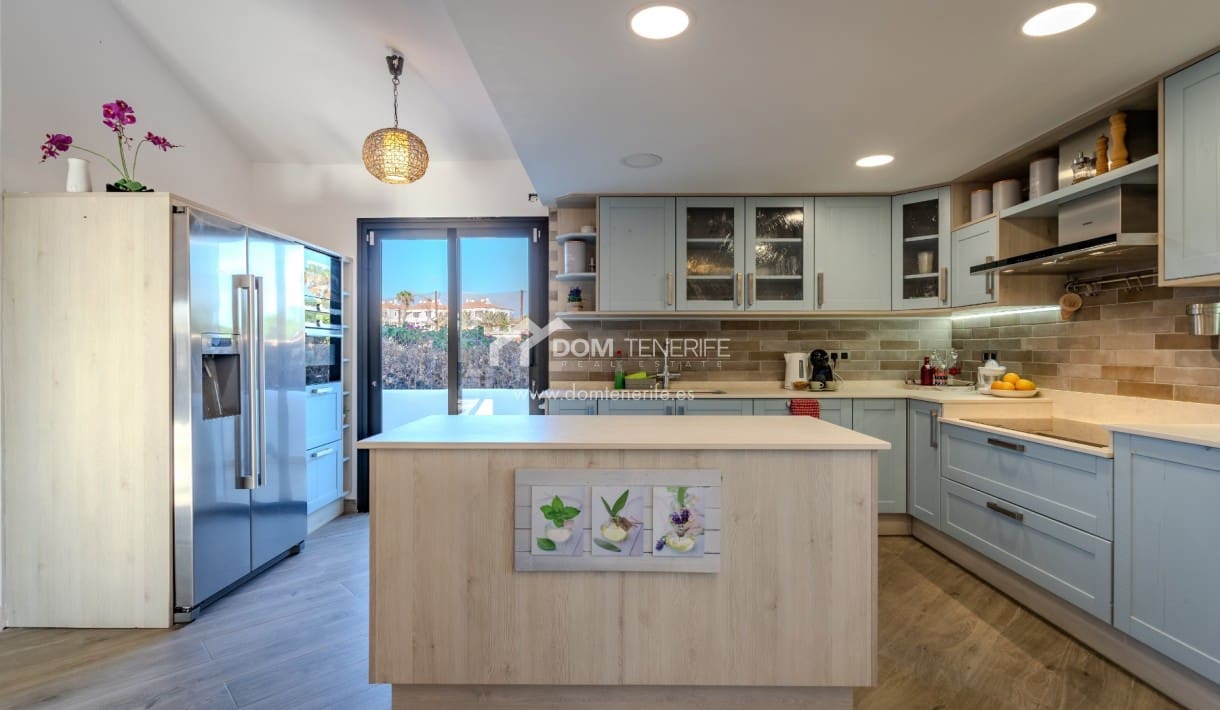 3 soveværelse Villa til salg i Amarilla Golf med swimmingpool garage - € 1.590.000 (Ref: 9013212)